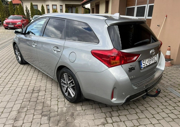 Toyota Auris cena 47900 przebieg: 105000, rok produkcji 2014 z Gniewkowo małe 277